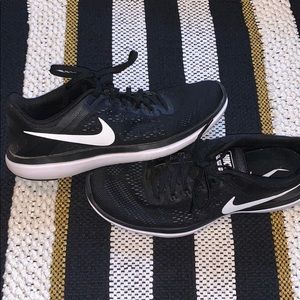 Nike Flex Run